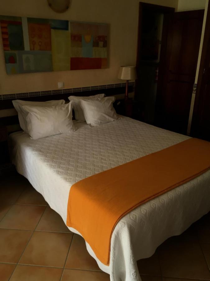 Residencia Julio Hotel Sagres Exterior photo