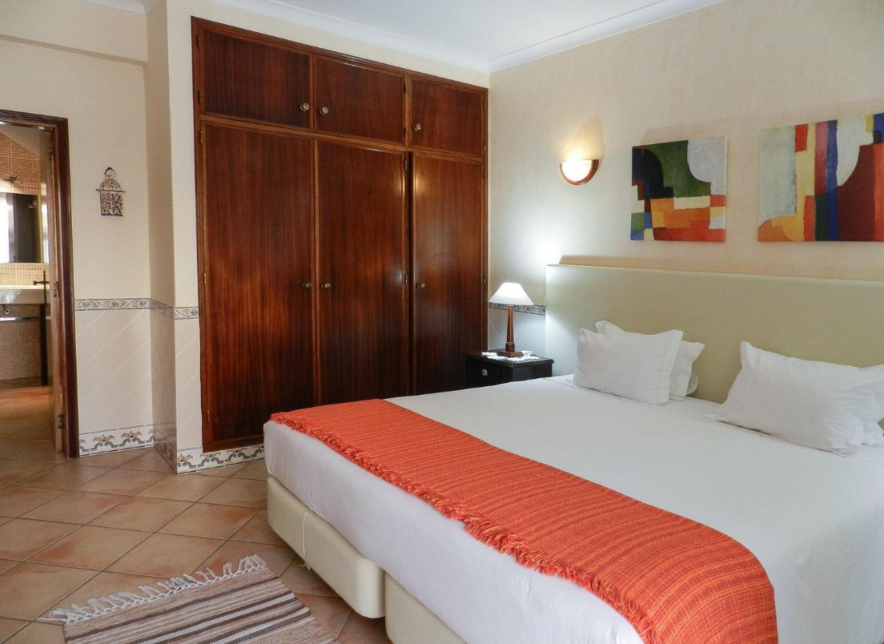 Residencia Julio Hotel Sagres Exterior photo